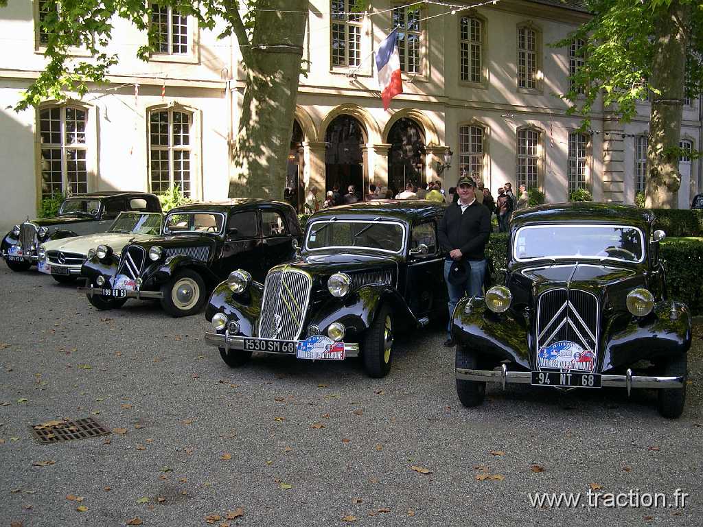 20080921 7 Rixheim 34.jpg - 21/09/2008 - 68170 RIXHEIMCLUB DE VƒHICULES ANCIENS D'ALSACE-MULHOUSE - CVAAM25�mes JOURNƒES EUROPƒENNES DU PATRIMOINEExposition des vŽhicules et visite du MusŽe du Papier Peint